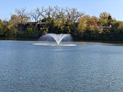 Tiny photo for 5807 Oakwood Drive #C, Lisle, IL 60532 (MLS # 12495195)