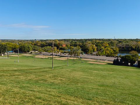 Tiny photo for 5807 Oakwood Drive #C, Lisle, IL 60532 (MLS # 12495195)