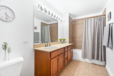 Tiny photo for 1224 W VAN BUREN Avenue #822, Chicago, IL 60607 (MLS # 12631334)