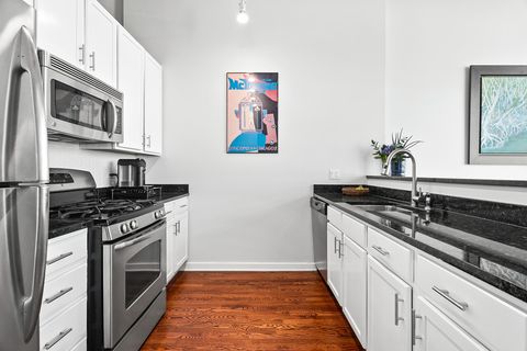 Tiny photo for 1224 W VAN BUREN Avenue #822, Chicago, IL 60607 (MLS # 12631334)
