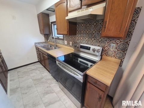 Tiny photo for 12 EDGEWOOD Lane, Belleville, IL 62223 (MLS # EB460798)