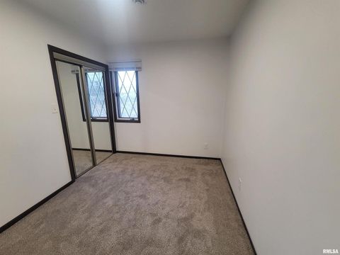 Tiny photo for 12 EDGEWOOD Lane, Belleville, IL 62223 (MLS # EB460798)