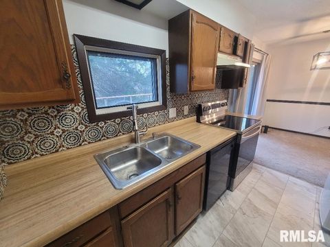 Tiny photo for 12 EDGEWOOD Lane, Belleville, IL 62223 (MLS # EB460798)