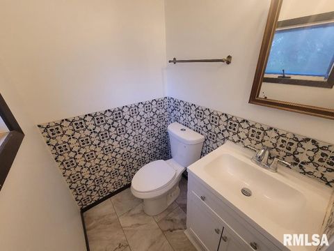 Tiny photo for 12 EDGEWOOD Lane, Belleville, IL 62223 (MLS # EB460798)