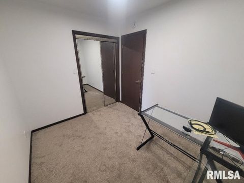 Tiny photo for 12 EDGEWOOD Lane, Belleville, IL 62223 (MLS # EB460798)