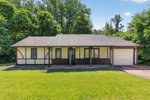 Photo of 12 EDGEWOOD Lane, Belleville, IL 62223 (MLS # EB460798)