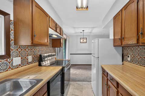 Tiny photo for 12 EDGEWOOD Lane, Belleville, IL 62223 (MLS # EB460798)