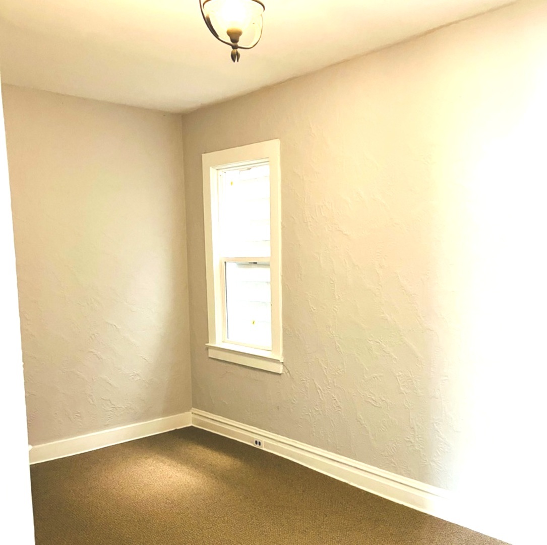 1247 Victoria Avenue