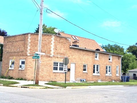 1247 Victoria Avenue North Chicago IL 60064