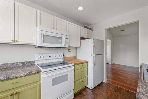 Tiny photo for 2404 Windward Boulevard #202, Champaign, IL 61821 (MLS # 12455995)