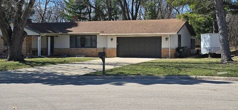 Photo of 205 N Dale Avenue, McHenry, IL 60050 (MLS # 12605948)