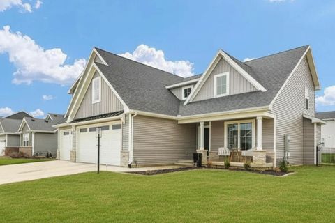 Photo of 1403 Winterberry Road, Savoy, IL 61874 (MLS # 12579400)