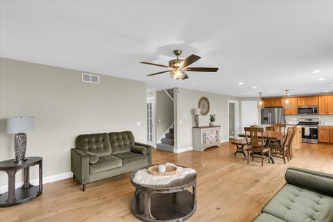 Tiny photo for 1403 Winterberry Road, Savoy, IL 61874 (MLS # 12579400)