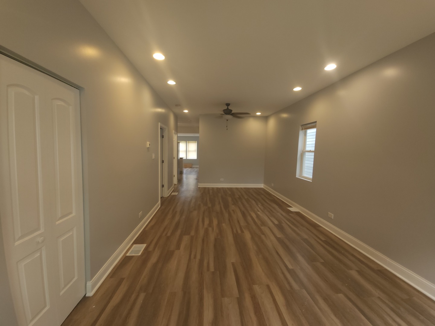 2102 W 68th Place