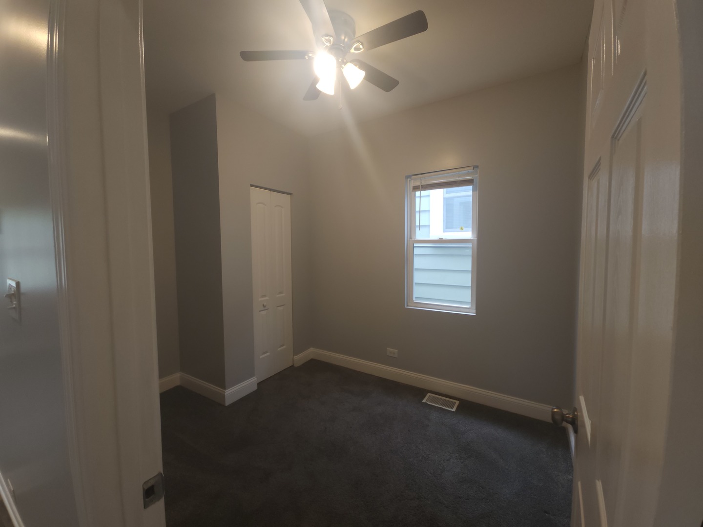 2102 W 68th Place