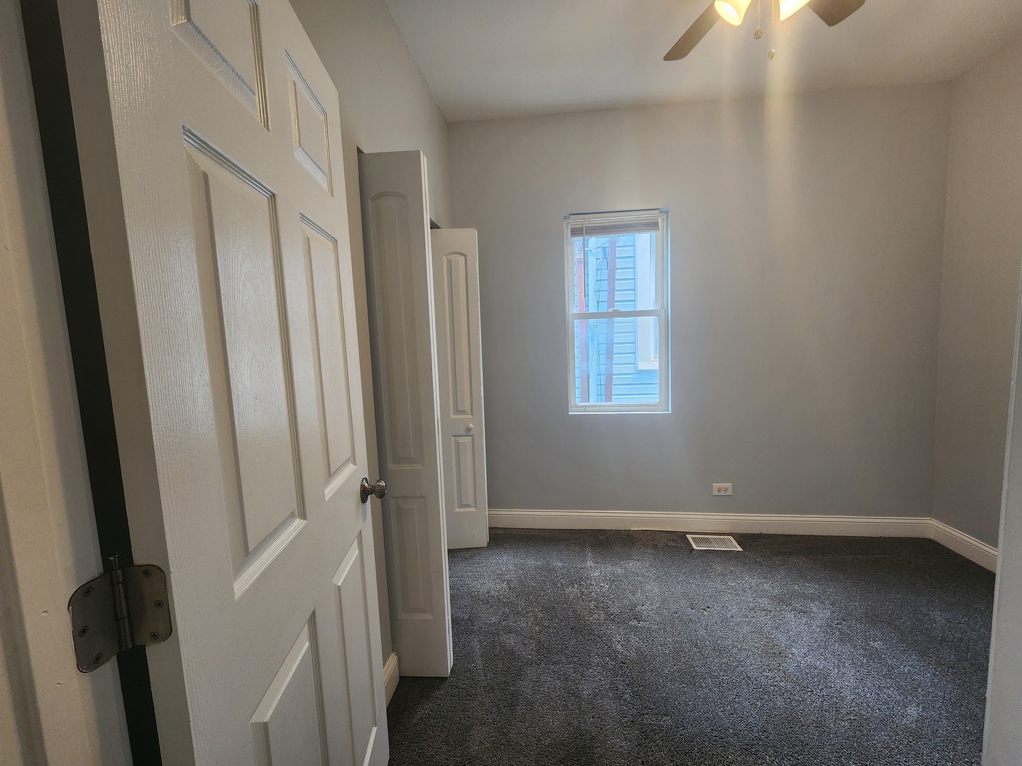 2102 W 68th Place