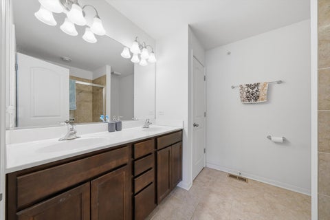 Tiny photo for 1170 Evergreen Avenue, Des Plaines, IL 60016 (MLS # 12795495)
