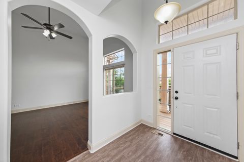 Tiny photo for 1502 Lakeridge Court, Mundelein, IL 60060 (MLS # 12461212)