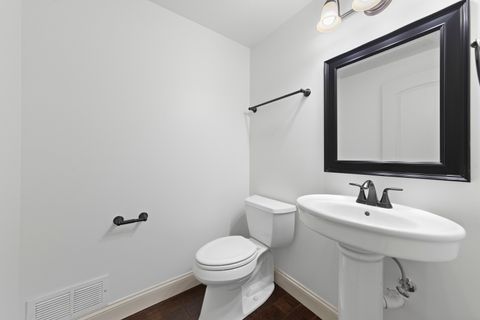 Tiny photo for 1502 Lakeridge Court, Mundelein, IL 60060 (MLS # 12461212)