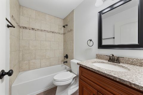 Tiny photo for 1502 Lakeridge Court, Mundelein, IL 60060 (MLS # 12461212)