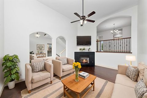 Tiny photo for 1502 Lakeridge Court, Mundelein, IL 60060 (MLS # 12461212)