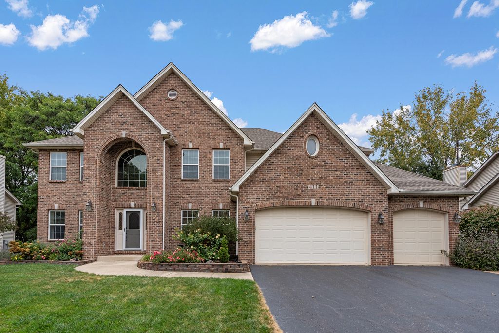 Photo for 411 BAYBERRY Drive, Oswego, IL 60543 (MLS # 12497778)