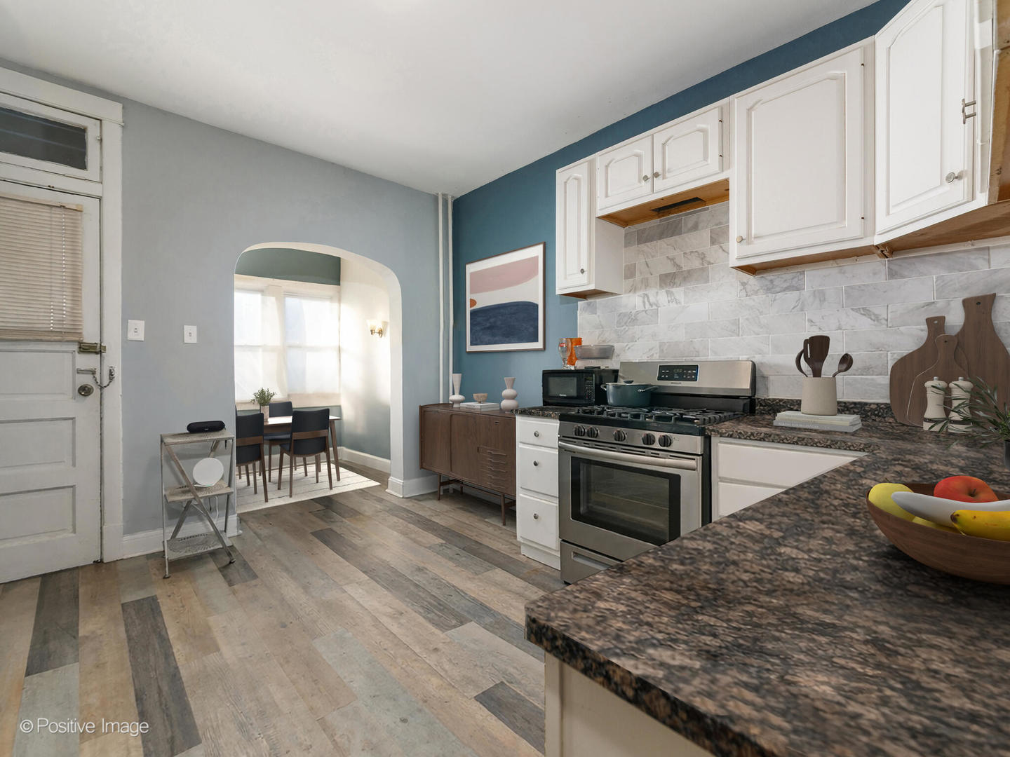 3348 N Albany Avenue