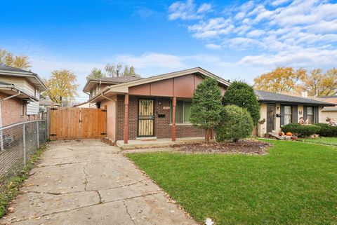 Tiny photo for 14116 S Hoxie Avenue, Burnham, IL 60633 (MLS # 12444433)