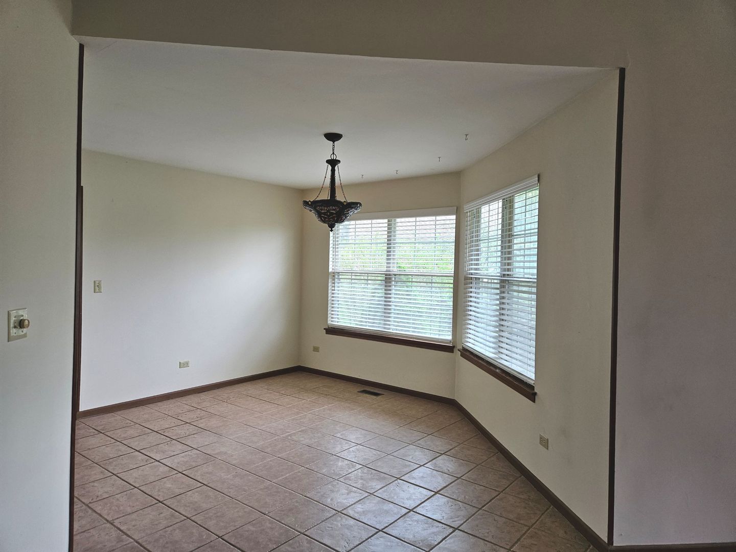 21204 W Silktree Circle