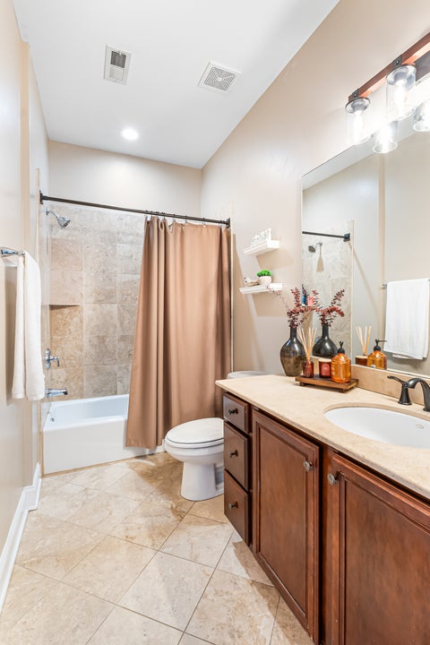 Tiny photo for 2248 W FOSTER Avenue #3, Chicago, IL 60625 (MLS # 12794546)