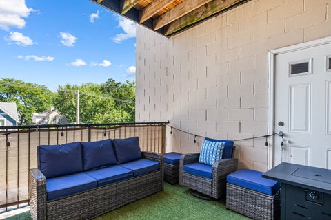 Tiny photo for 2248 W FOSTER Avenue #3, Chicago, IL 60625 (MLS # 12794546)