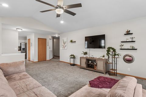 Tiny photo for 217 Kathryn Lane, North Aurora, IL 60542 (MLS # 12616737)