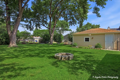 Tiny photo for 2409 Robin Lane, Rolling Meadows, IL 60008 (MLS # 12686639)