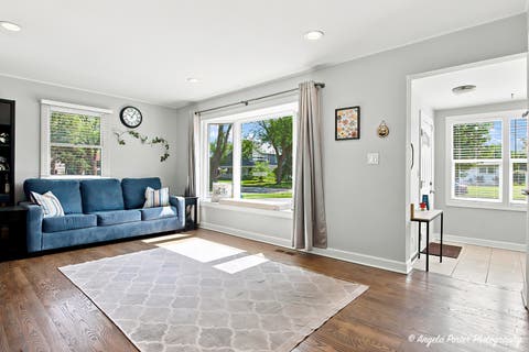 Tiny photo for 2409 Robin Lane, Rolling Meadows, IL 60008 (MLS # 12686639)