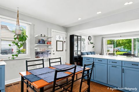 Tiny photo for 2409 Robin Lane, Rolling Meadows, IL 60008 (MLS # 12686639)