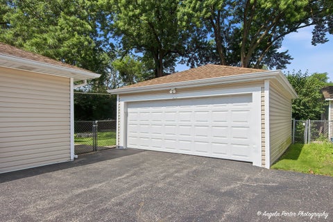 Tiny photo for 2409 Robin Lane, Rolling Meadows, IL 60008 (MLS # 12686639)