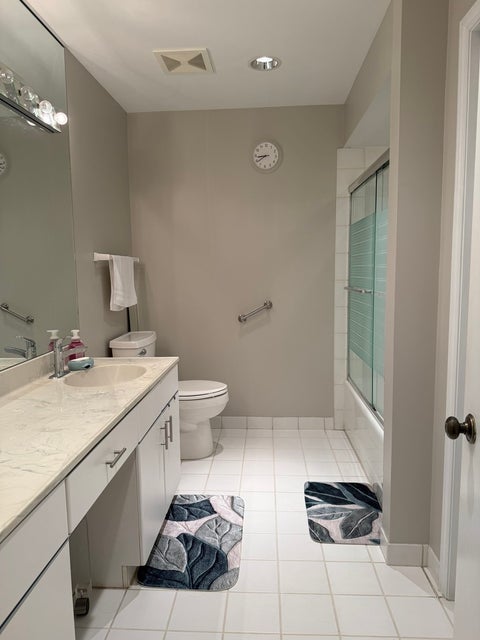 Tiny photo for 350 E Dundee Road #301, Buffalo Grove, IL 60089 (MLS # 12776105)