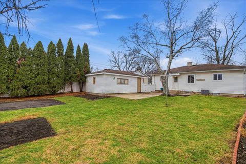 Tiny photo for 900 Brentwood Drive, Joliet, IL 60435 (MLS # 12543716)