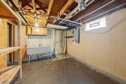 Tiny photo for 900 Brentwood Drive, Joliet, IL 60435 (MLS # 12543716)