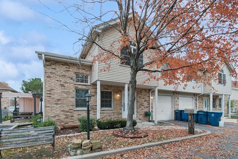 Photo of 4326 W Emerald Way Street, Alsip, IL 60803 (MLS # 12494730)