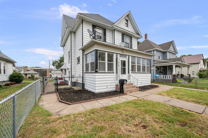 618 W 17th Street