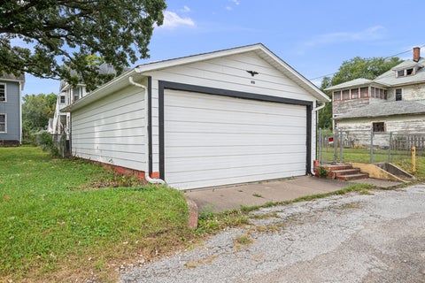 Tiny photo for 618 W 17th Street, Davenport, IA 52803 (MLS # 12757459)