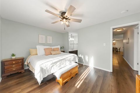 Tiny photo for 1703 Lakecliffe Drive #A, Wheaton, IL 60189 (MLS # 12489237)