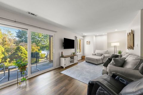 Tiny photo for 1703 Lakecliffe Drive #A, Wheaton, IL 60189 (MLS # 12489237)