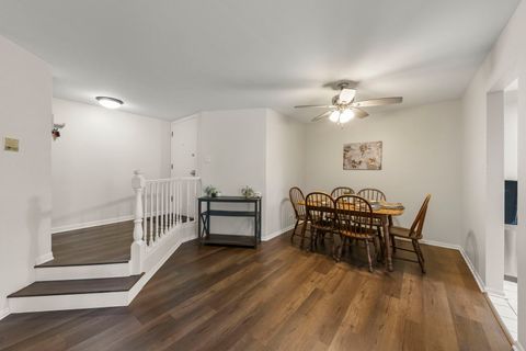 Tiny photo for 1703 Lakecliffe Drive #A, Wheaton, IL 60189 (MLS # 12489237)