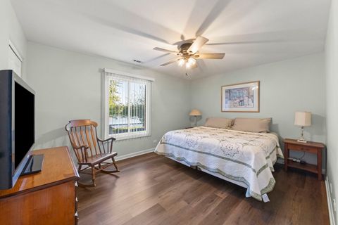 Tiny photo for 1703 Lakecliffe Drive #A, Wheaton, IL 60189 (MLS # 12489237)