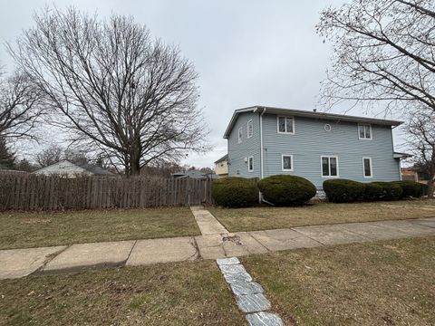 Tiny photo for 140 S Grant Street, Westmont, IL 60559 (MLS # 12579622)