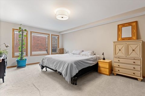 Tiny photo for 407 S Oak Park Avenue #H, Oak Park, IL 60302 (MLS # 12610711)