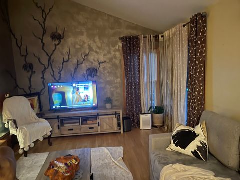 Tiny photo for 9256 N Parkside Drive, Des Plaines, IL 60016 (MLS # 12518973)