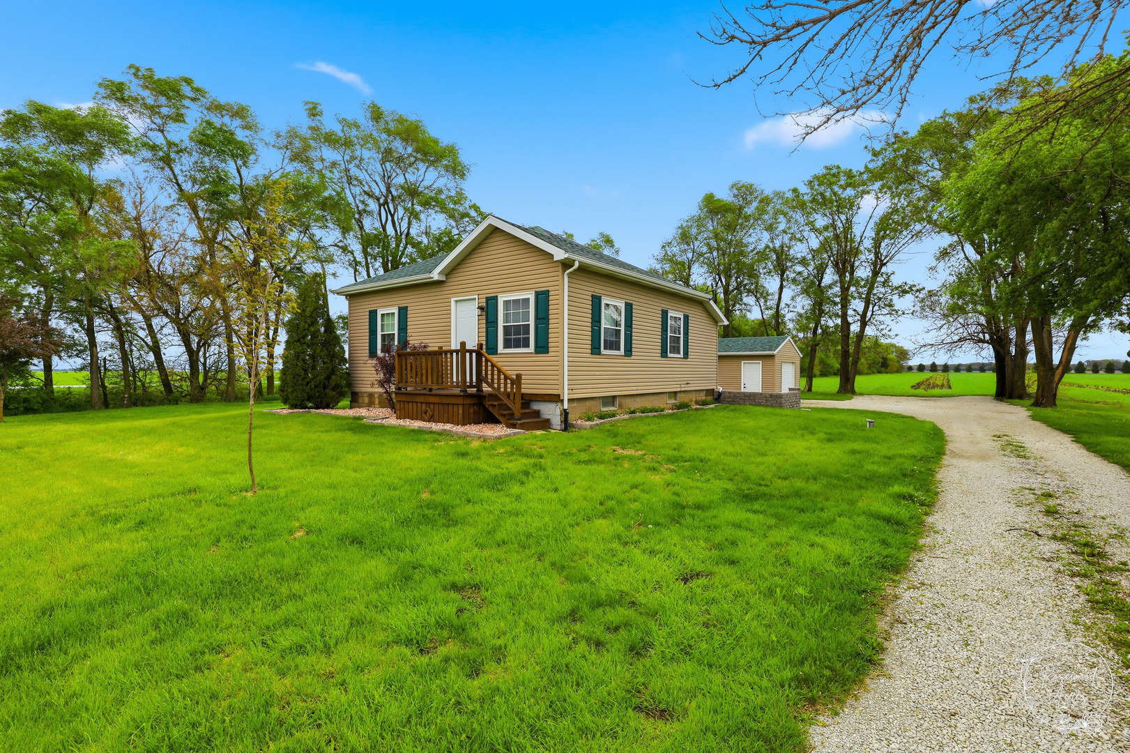 3029 S 8500 E Road